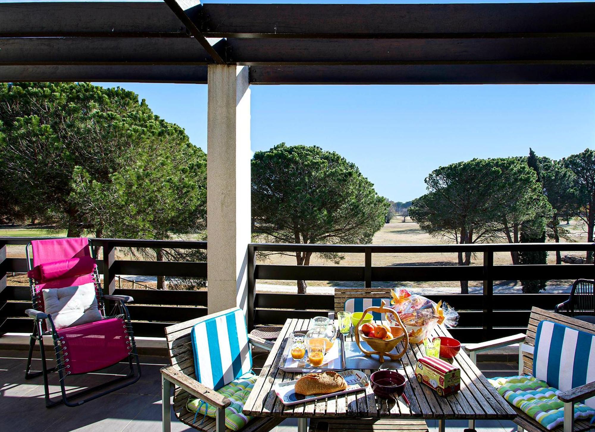 Vert Paradis - Vue Apaisante Sur Golf, Pins Parasols, 2E Etage - 80 M2 Dont Terrasse Avec Pergola, 2 Chambres, 3Et Iles, 3 Clim, Wifi - Piscine, Parking Et Park A Velos, Ascenseur - En Option Linge, Menage - Pistes Cyclables, Mer A Proximite แซงต์-ซีเปรียง ภายนอก รูปภาพ