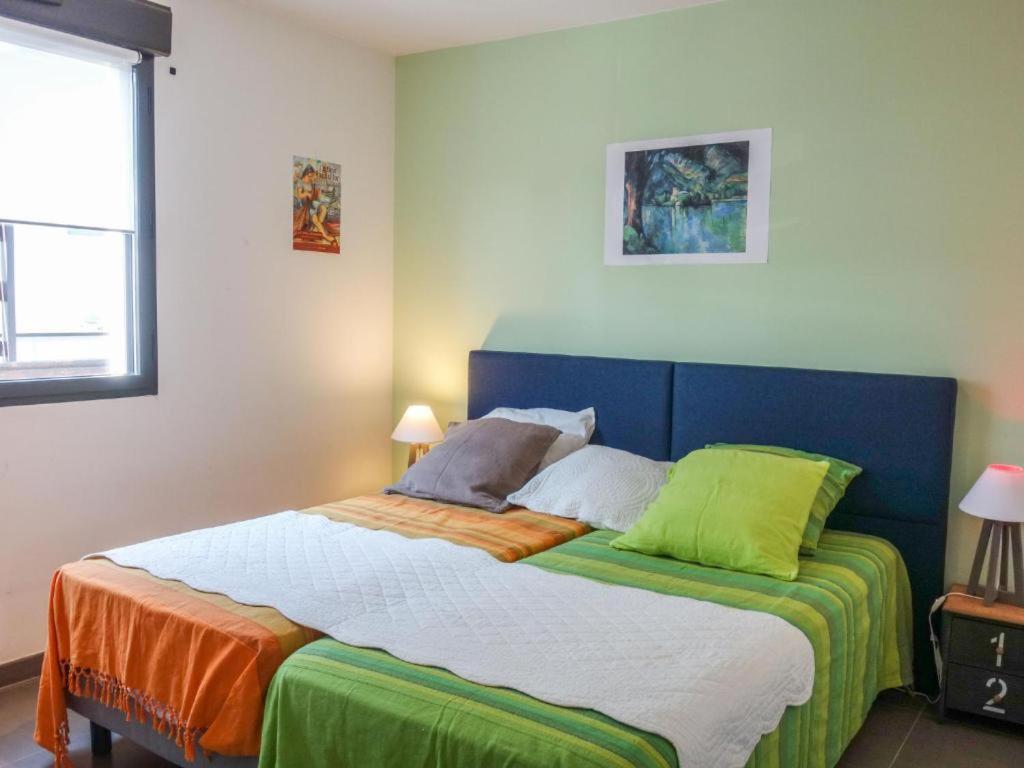 Vert Paradis - Vue Apaisante Sur Golf, Pins Parasols, 2E Etage - 80 M2 Dont Terrasse Avec Pergola, 2 Chambres, 3Et Iles, 3 Clim, Wifi - Piscine, Parking Et Park A Velos, Ascenseur - En Option Linge, Menage - Pistes Cyclables, Mer A Proximite แซงต์-ซีเปรียง ภายนอก รูปภาพ