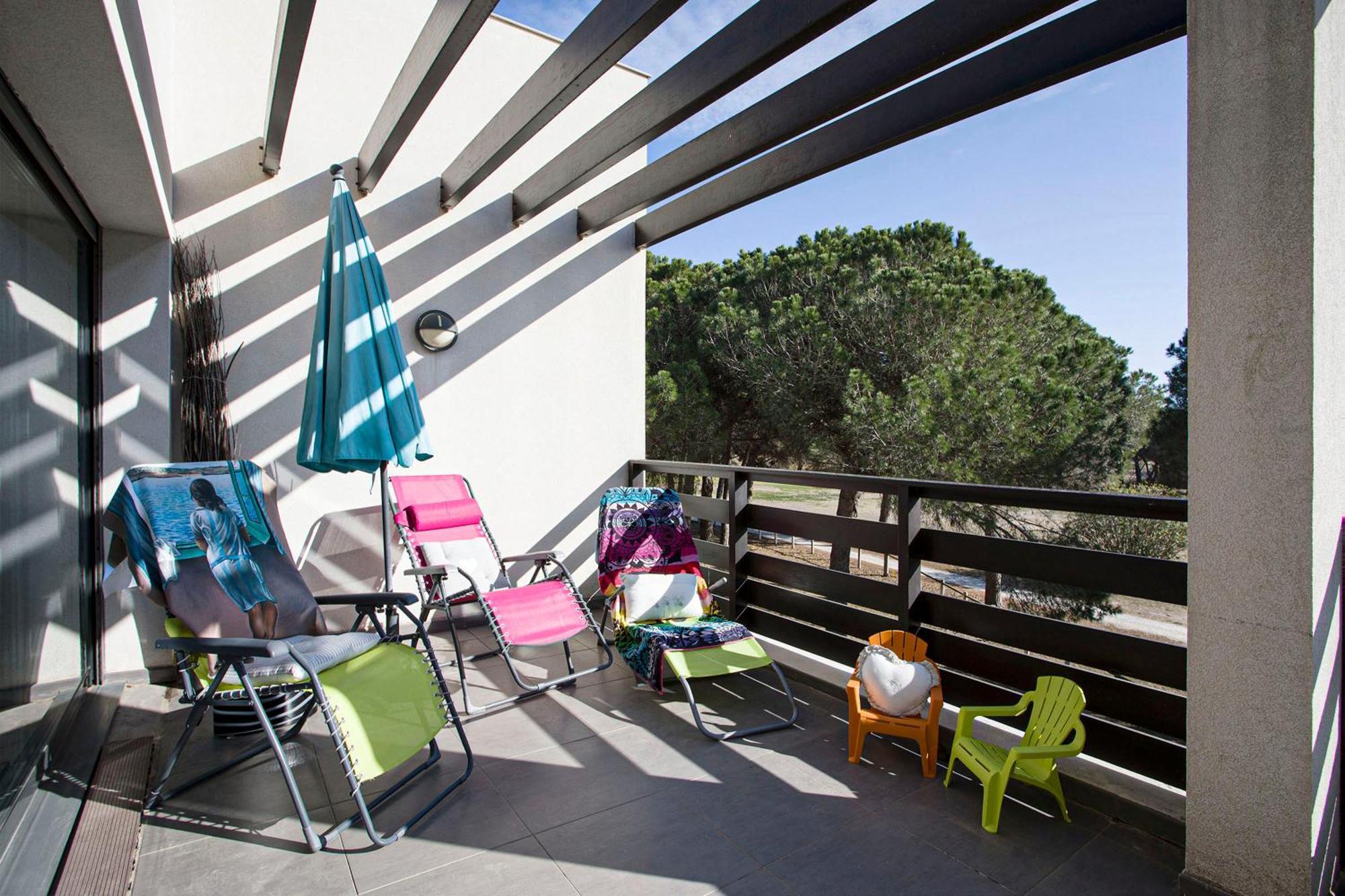 Vert Paradis - Vue Apaisante Sur Golf, Pins Parasols, 2E Etage - 80 M2 Dont Terrasse Avec Pergola, 2 Chambres, 3Et Iles, 3 Clim, Wifi - Piscine, Parking Et Park A Velos, Ascenseur - En Option Linge, Menage - Pistes Cyclables, Mer A Proximite แซงต์-ซีเปรียง ภายนอก รูปภาพ
